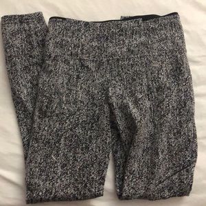 Lululemon leggings, worn less than 5 times